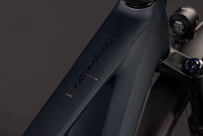 synqup_1112200_D_00_1920x1920